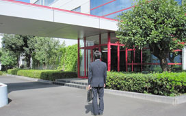 img03